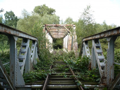 Itinerari lenti e paesaggi da scoprire lungo le linee ferroviarie dismesse