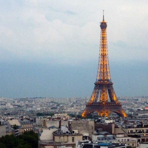 Tour Eiffel, l’esempio del marketing dei monumenti diventerà ancora più redditizio