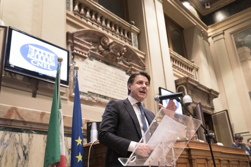 Benessere Italia, la sfida di Conte con una cabina di regia che traguarda i goals 2030