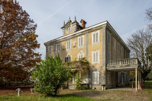 Villa Altissimo a Torino. Yac e Unipol cercano giovani idee per la collina delle arti