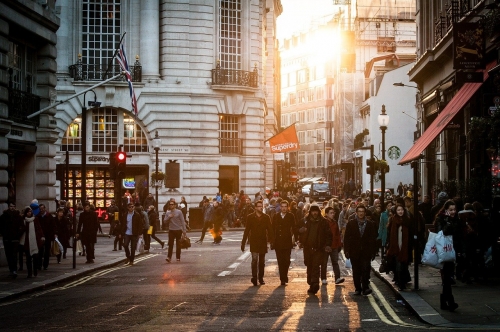 Infrastrutture sociali, il nuovo corso della rigenerazione urbana che lega patrimonio e servizi