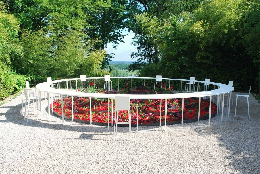 Quando il progetto si fa con i fiori. L’installazione che raccolta la golosità per immagini