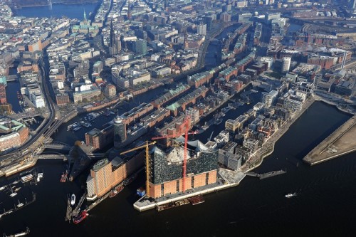 HafenCity, lo sviluppo del porto di Amburgo raccontato in un libro