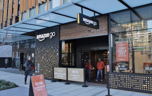 Amazon Go apre a Seattle: negozio intelligente senza casse ma pieno di telecamere